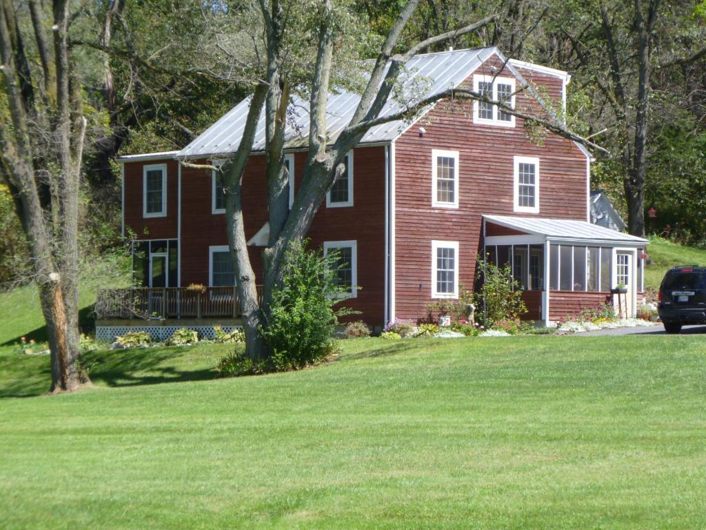 Lost River B&B Mathias Room photo