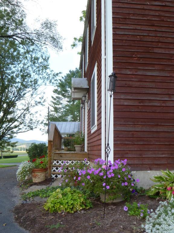 Lost River B&B Mathias Room photo